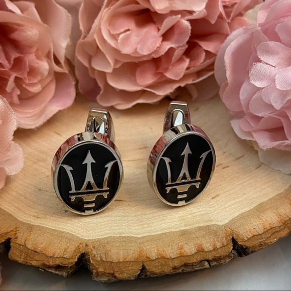 Black & Silver Maserati Logo Cufflinks - Picture 6 of 16